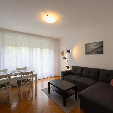 Center Iii * Белград